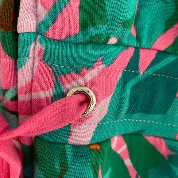 XS JUICY COUTURE
Printed Zip Front Tank Jumpsuit In Tropical Palm Cambo new nwt - Picture 11 of 16